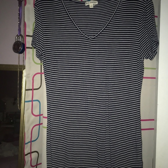 Tops - Picture 1 of 3